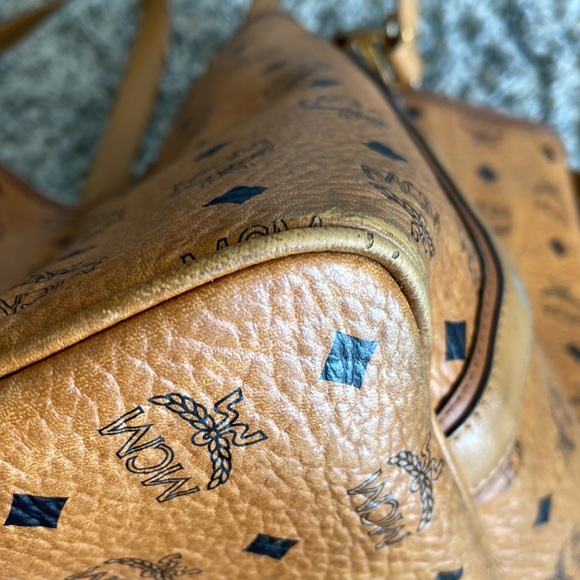 MCM tote - Picture 10 of 16